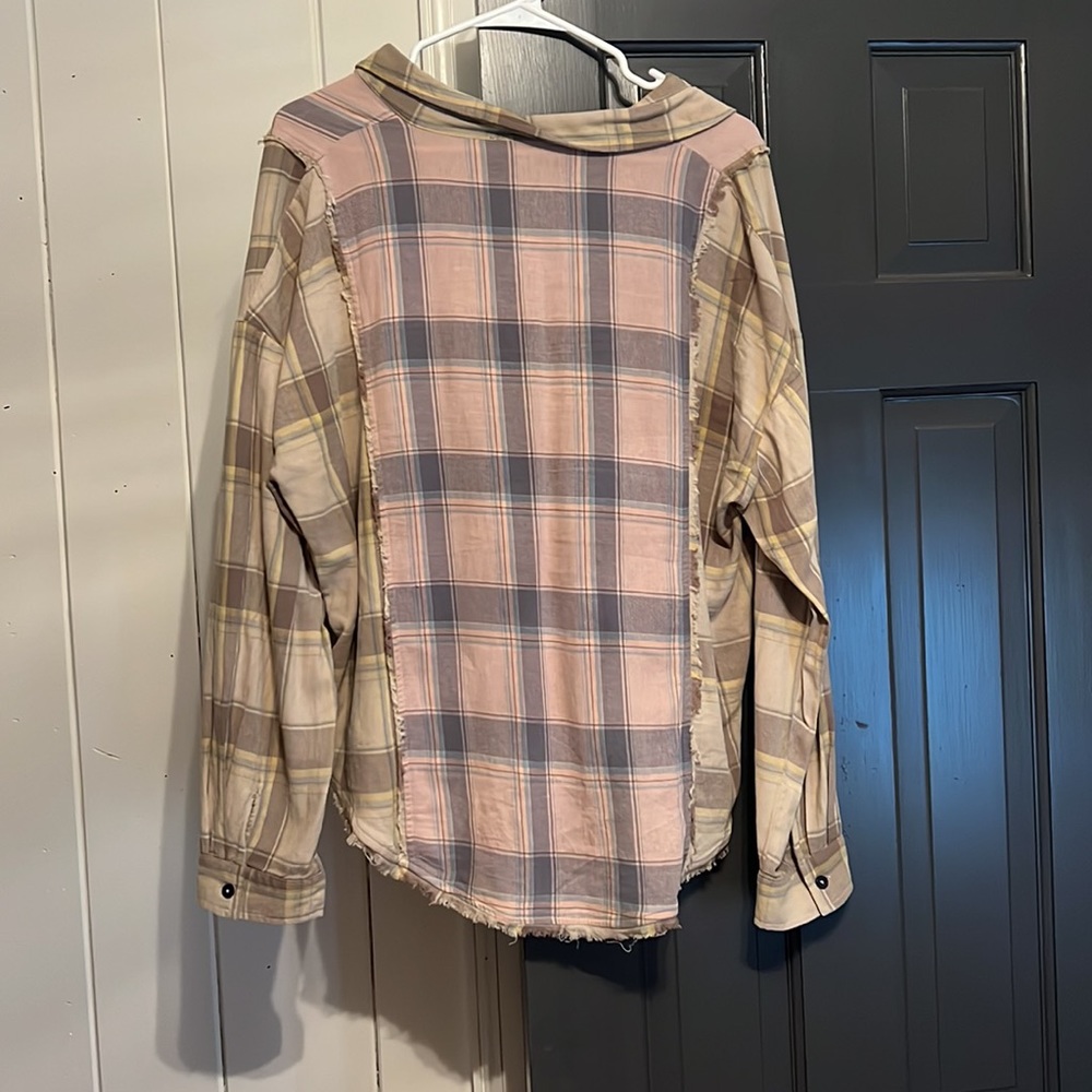 Flannel - Picture 4 of 4